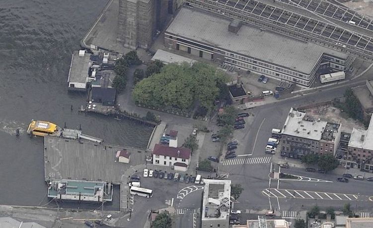 Fulton Ferry Landing: Fulton Ferry Landing